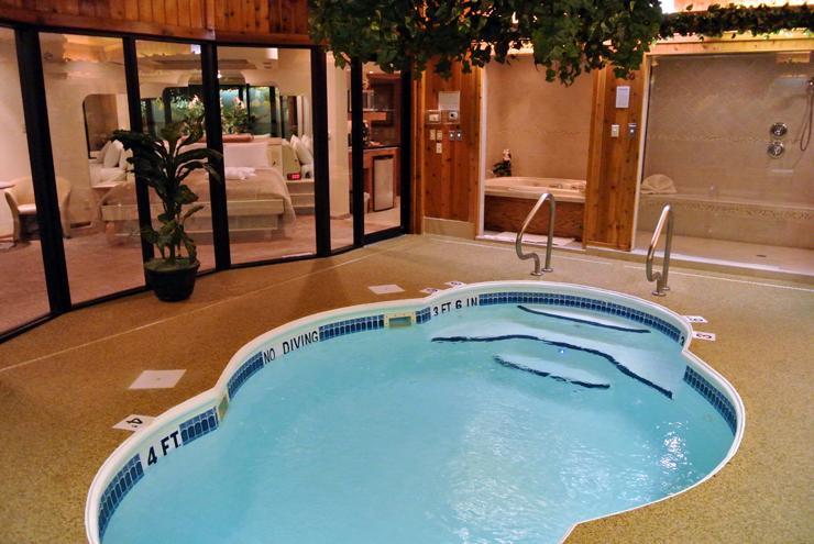 Sybaris Pool Suites - Индианаполис Номер фото